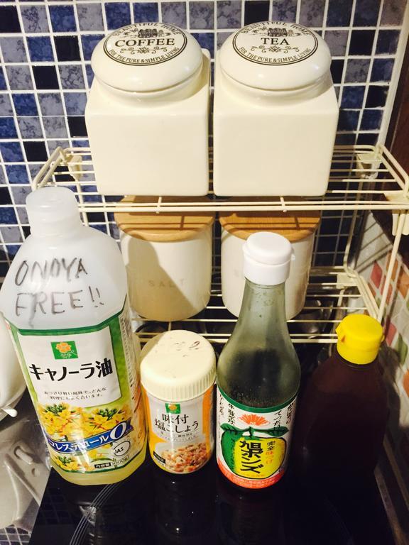 Guest House Onoya Osaka Bagian luar foto